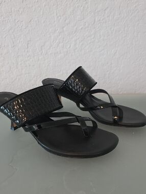 Donald J. Pliner Louka Black Patent Croc-Textured Strappy Heels 9.5
